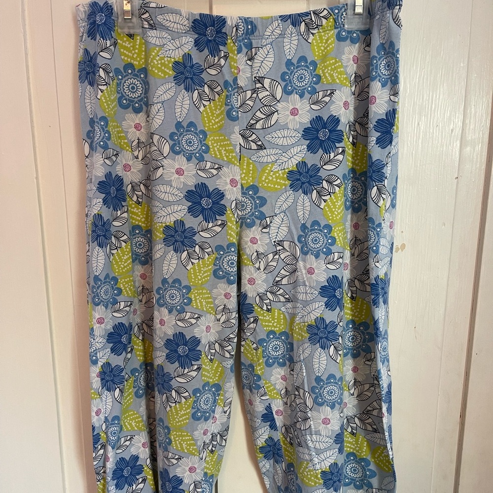sleep pants, size small
